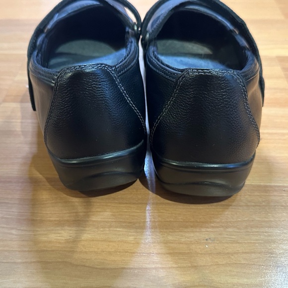 Women’s Ortho Feet Mary Jane’s, size 10.5 - Picture 4 of 5